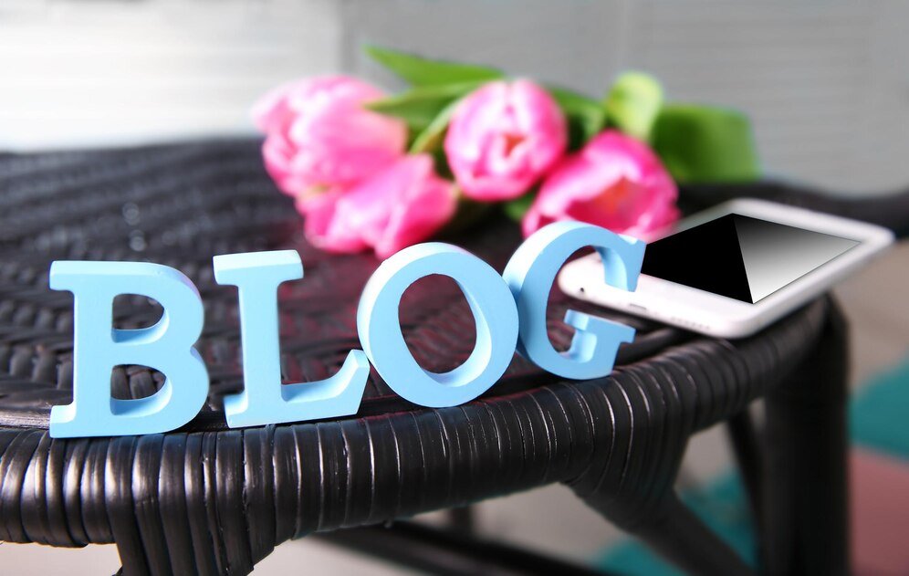 blog with light blue color with pink flowers